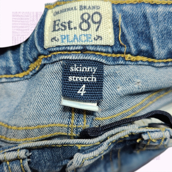 9 Tops and 4 Bottoms Size 4t Lot - Picture 4 of 8